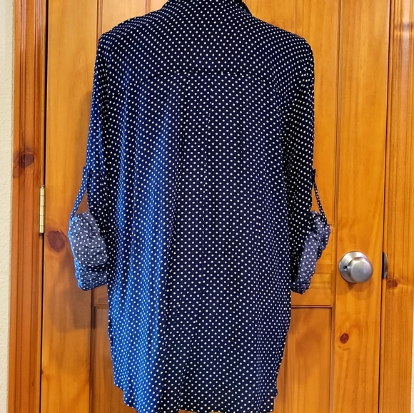 EUC Vixbe Bouse 💘 - Picture 2 of 3